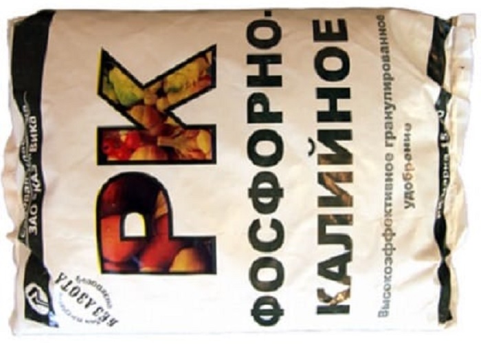 Фосфорно – калийные удобрения укрепляют ткани растений, обеспечивая защиту от грибковых возбудителей. Фосфорно – калийные удобрения укрепляют ткани растений, обеспечивая защиту от грибковых возбудителей.